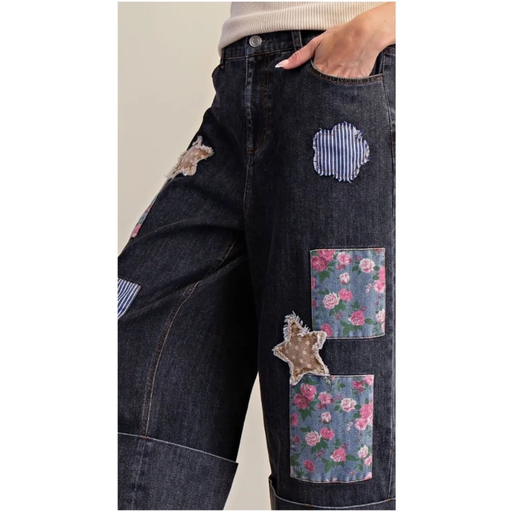 easel Black Cropped Wide-Leg Jeans with Floral & Patchwork Stars NWOT - Picture 3 of 4